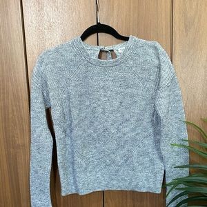 Women's Heather Gray Knit Sweater - Classic Crewneck